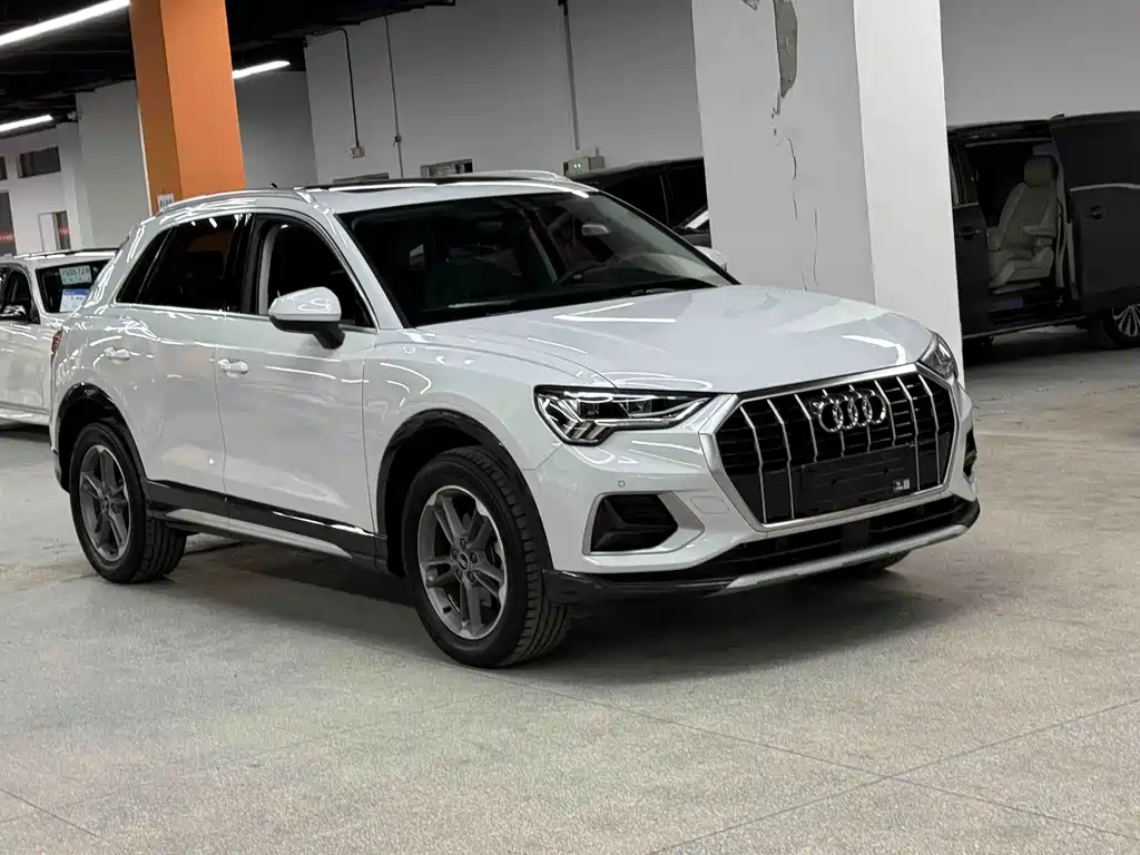 Audi Q3 — фото 3