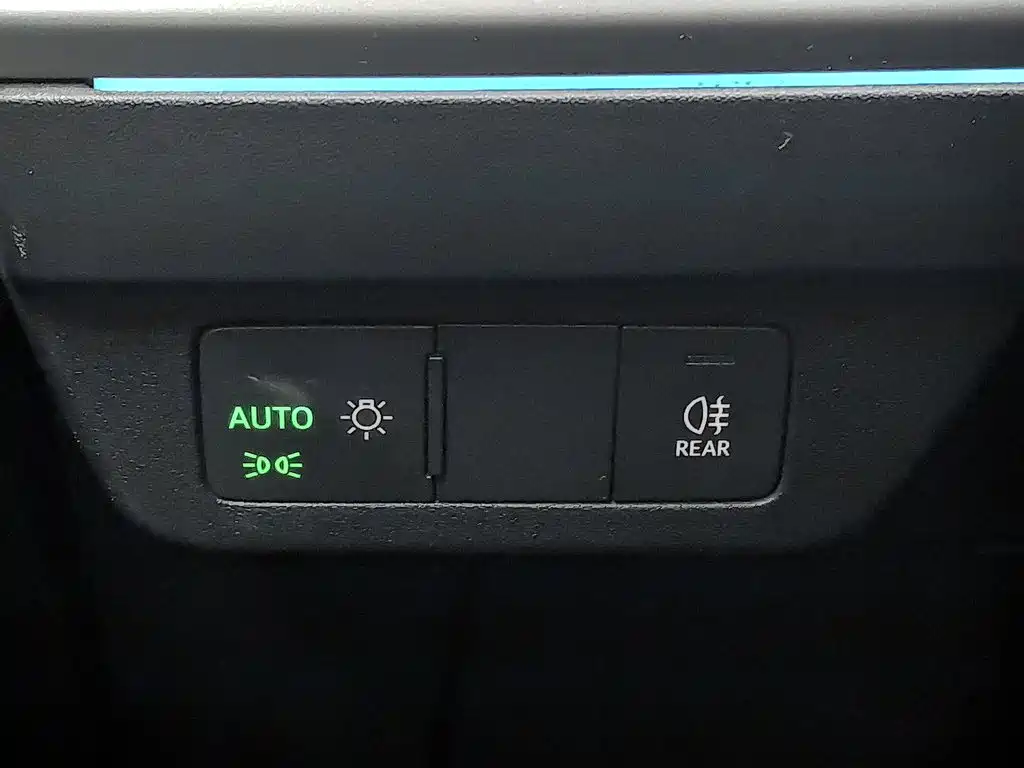 Audi Q4 e-tron — фото 21