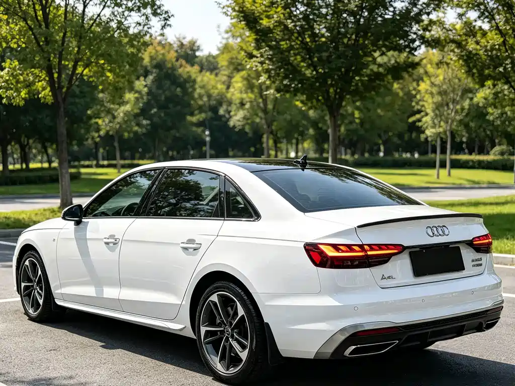 Audi A4L — фото 4