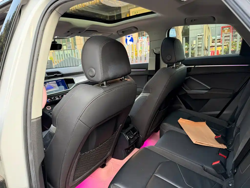 Audi Q3 Sportback — фото 11