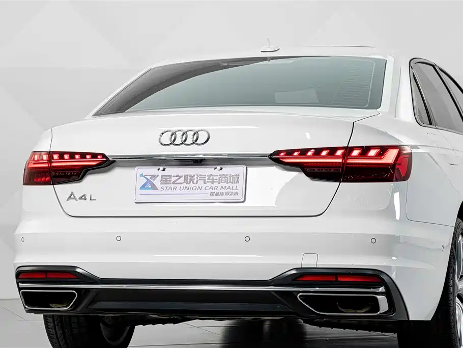 Audi A4L — фото 7