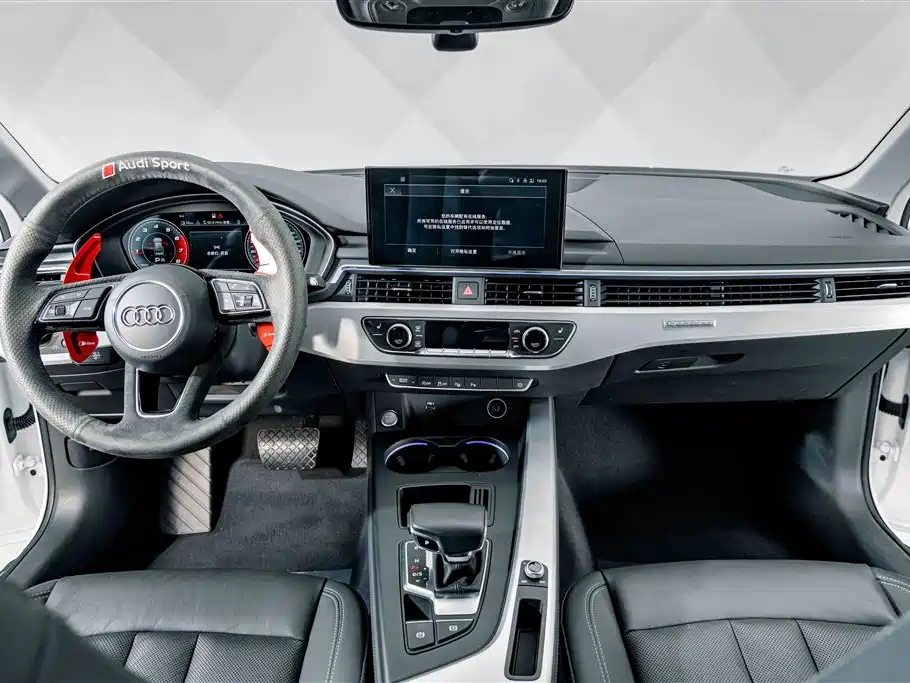 Audi A4L — фото 10
