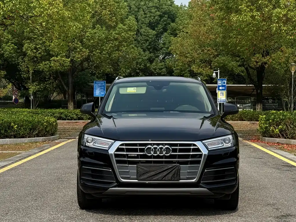 Audi Q5L — фото 2