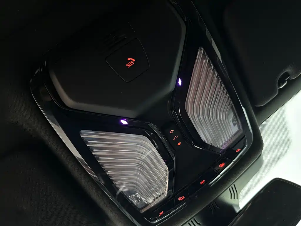 BMW 5 Series — фото 13