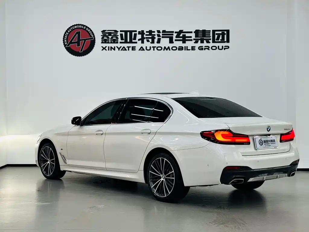 BMW 5 Series — фото 4