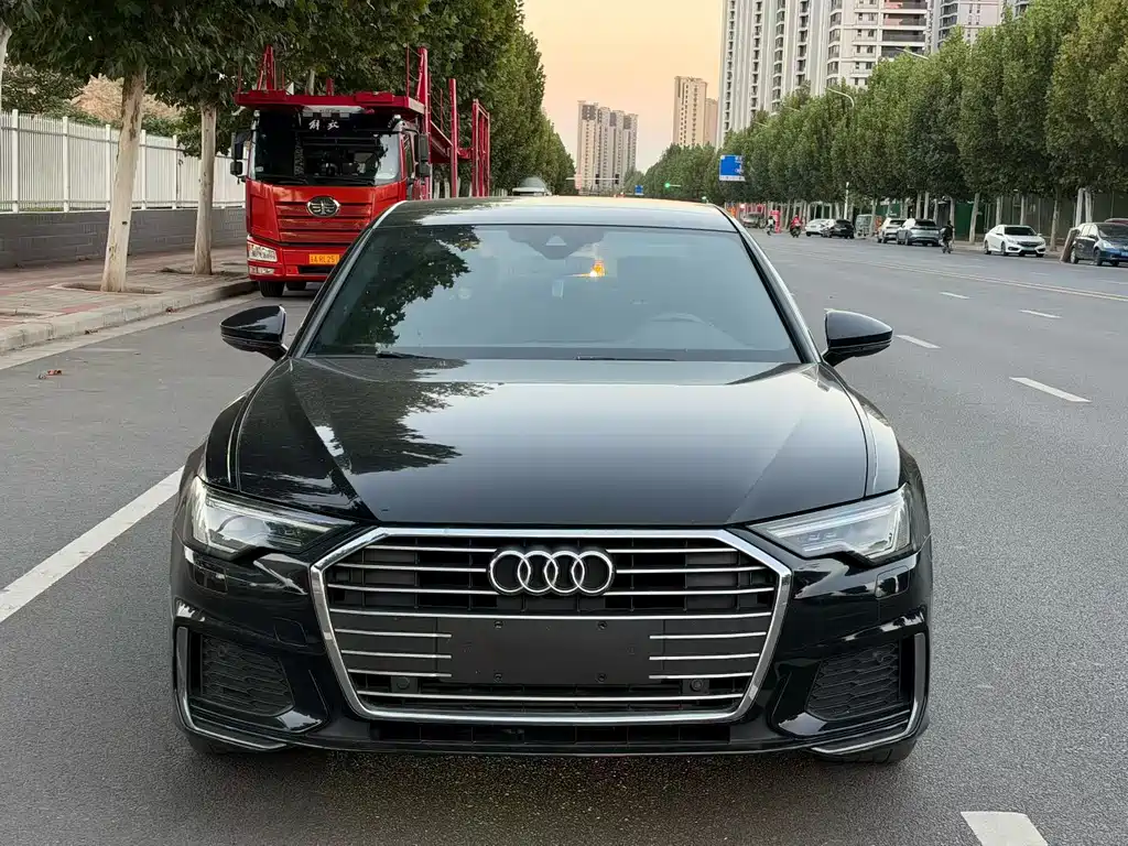 Audi A6L — фото 2
