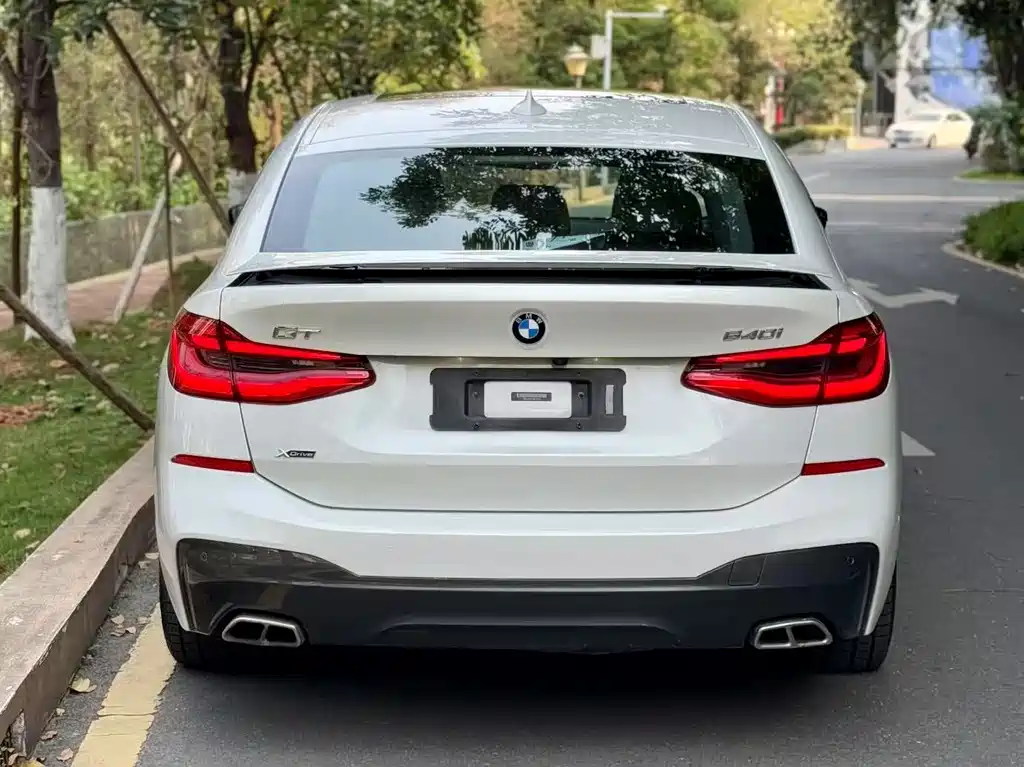 BMW 6 Series GT — фото 11