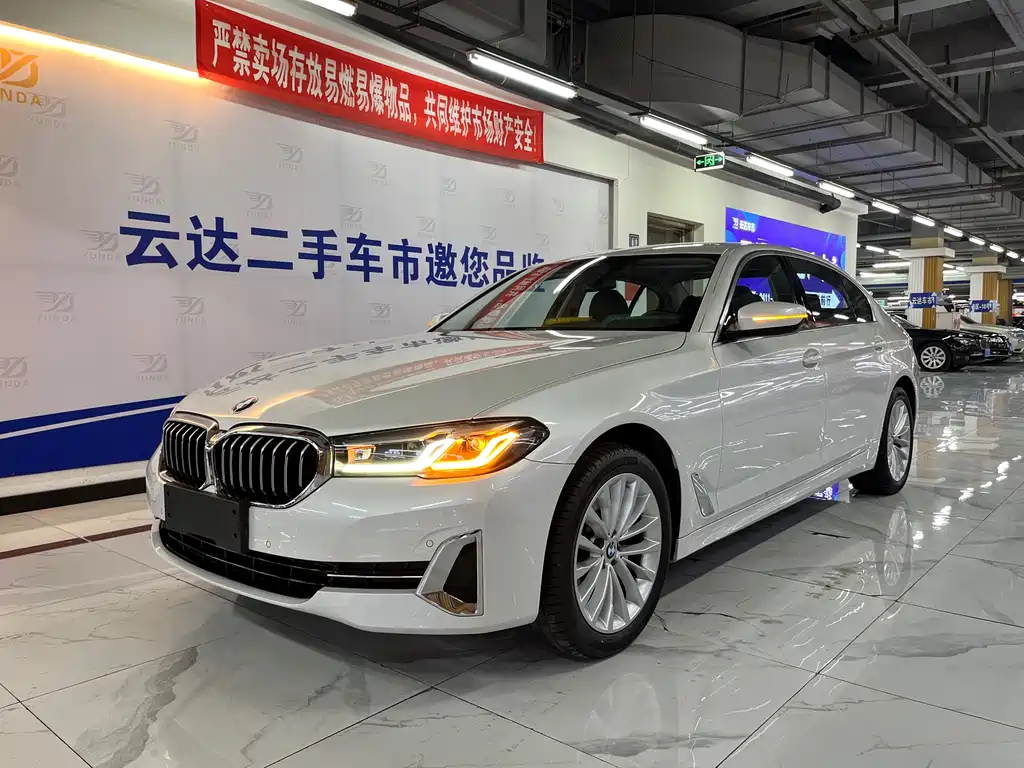 BMW 5 Series — фото 2
