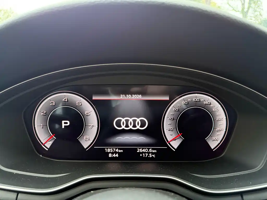 Audi A4L — фото 4