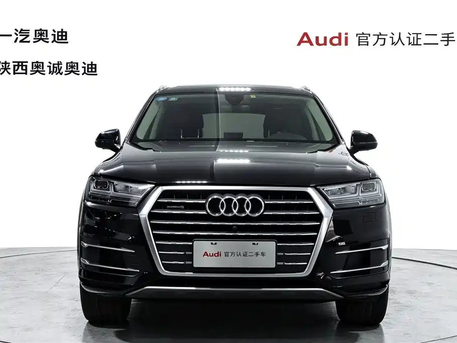 Audi Q7 — фото 2