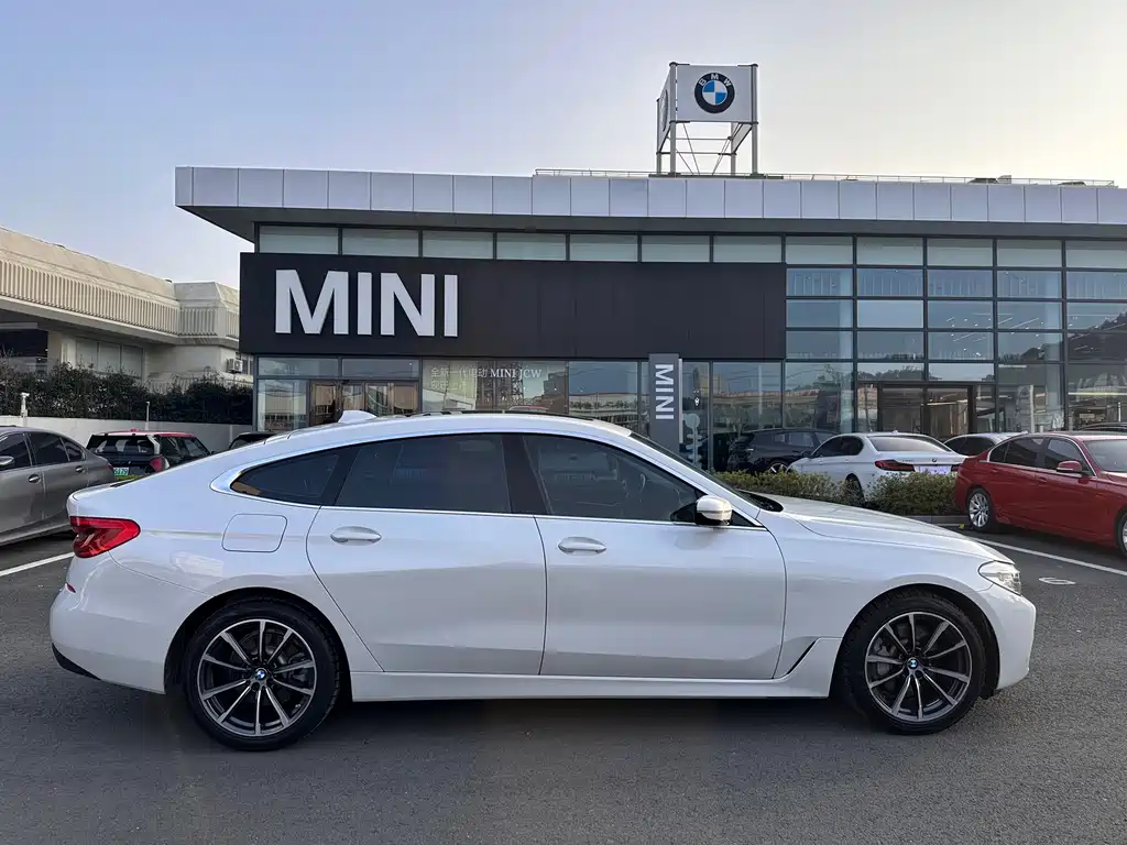 BMW 6 Series GT — фото 3