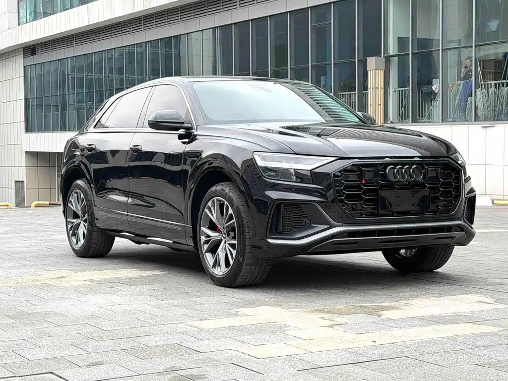 Audi Q8 — фото 3