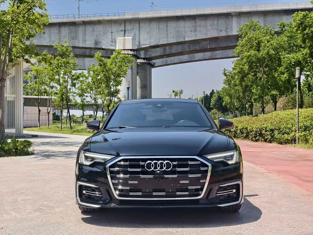 Audi A6L — фото 2