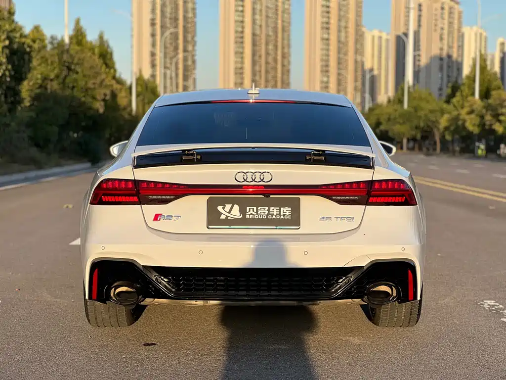 Audi A7 — фото 15