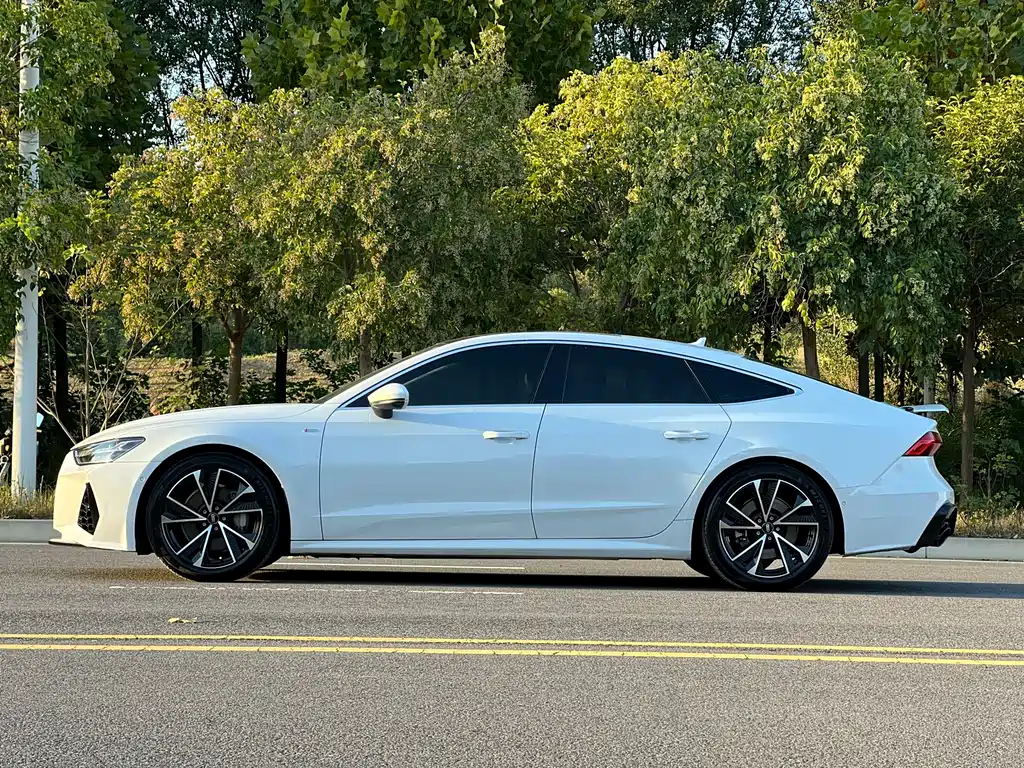 Audi A7 — фото 5