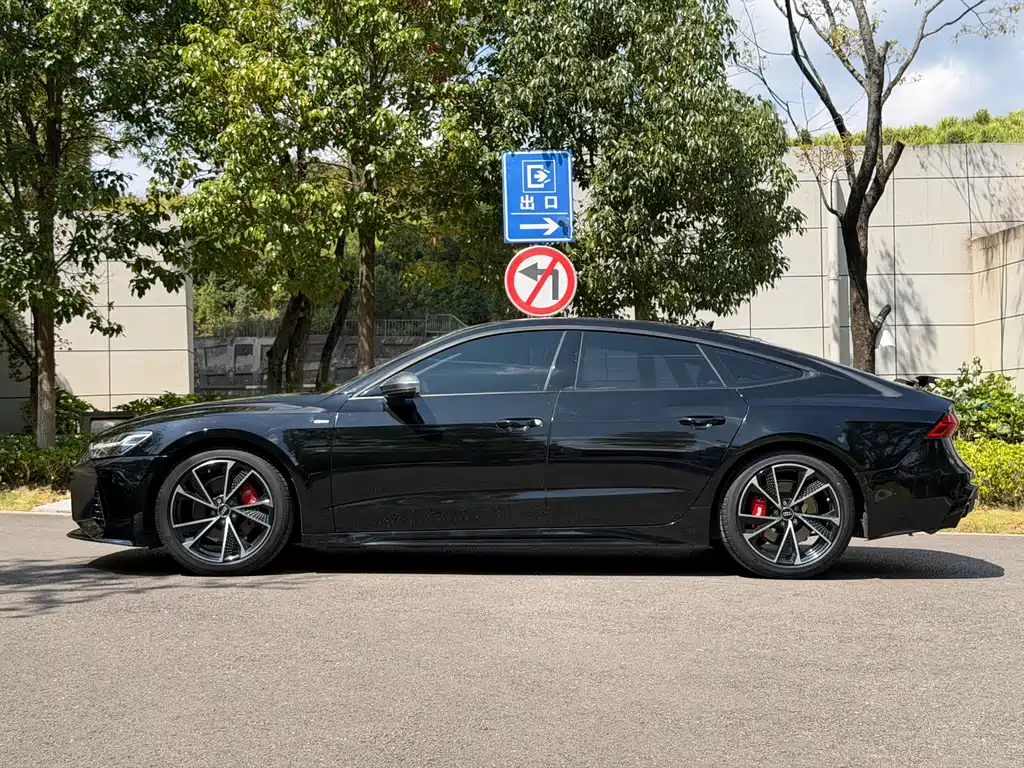 Audi A7 — фото 8