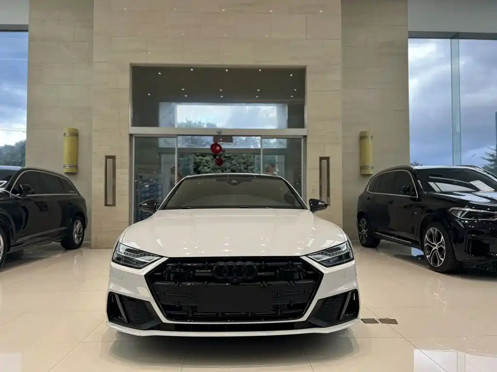 Audi A7L — фото 2