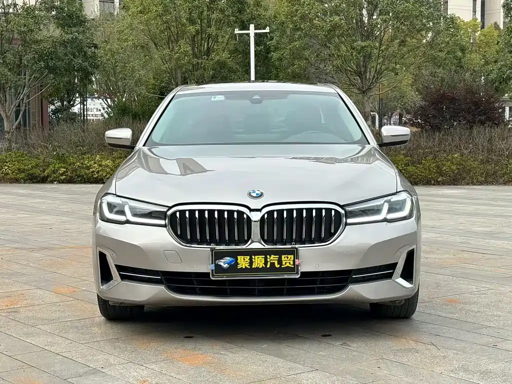 BMW 5 Series — фото 2