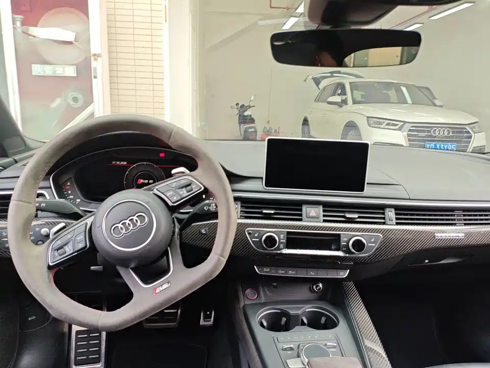 Audi RS 5 — фото 5