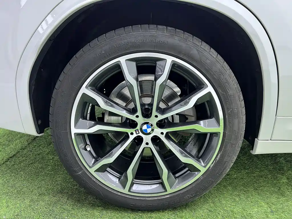 BMW X3 — фото 13