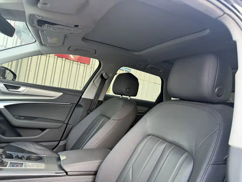 Audi A6 (Import) — фото 8