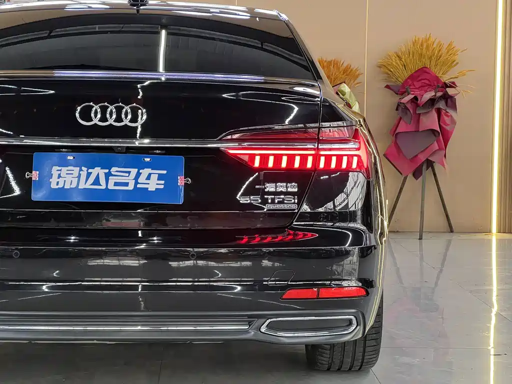 Audi A6L — фото 10
