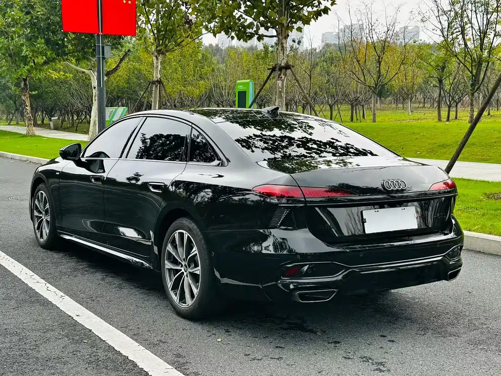 Audi A6L — фото 5