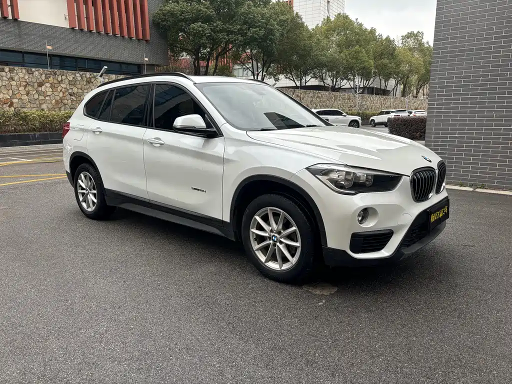 BMW X1 — фото 3