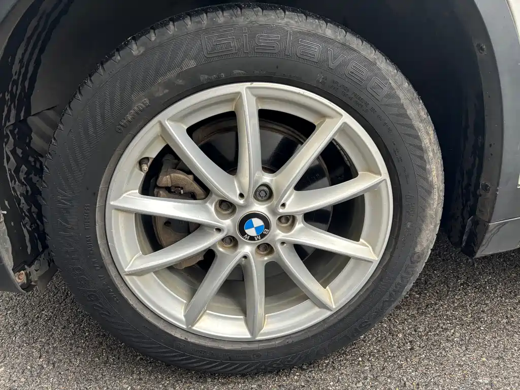 BMW X1 — фото 6