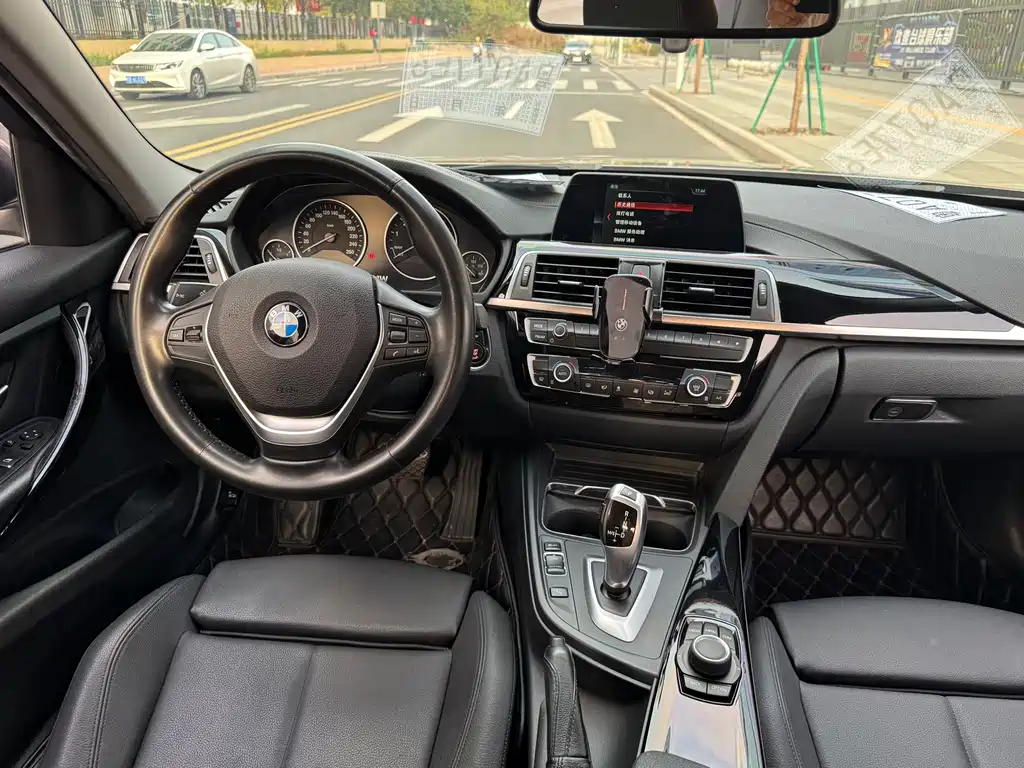 BMW 3 Series — фото 10
