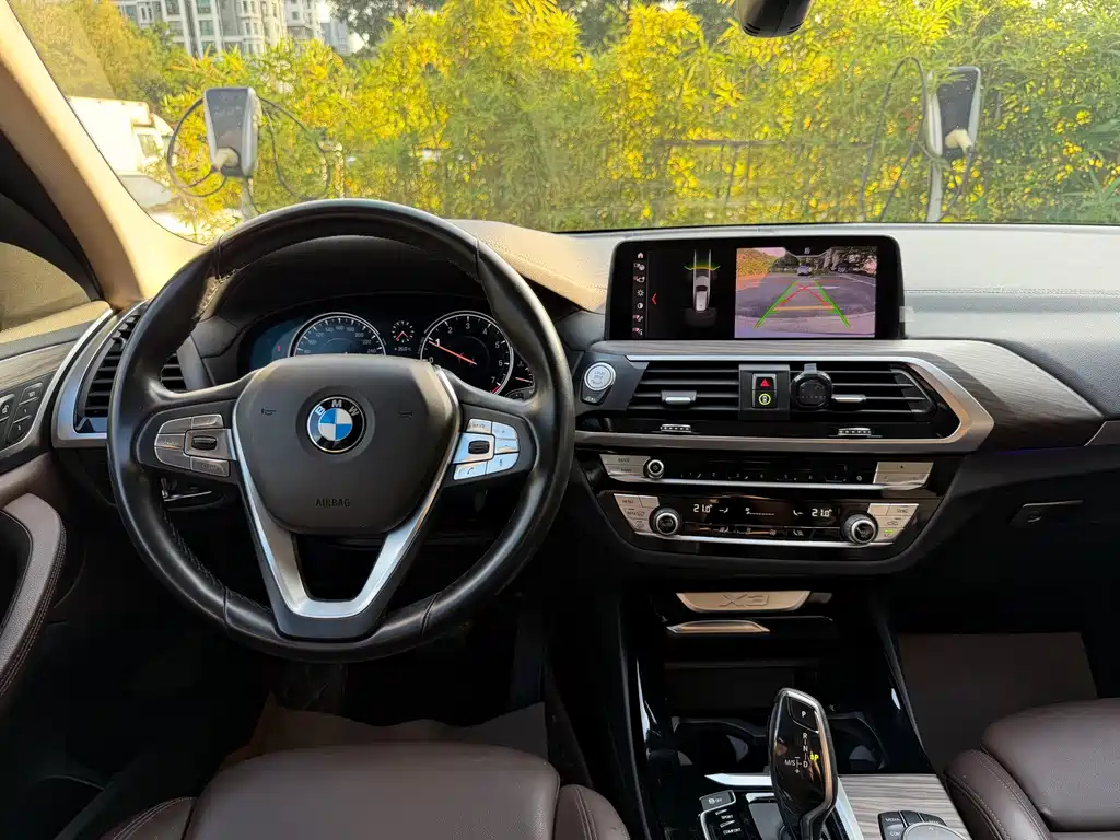 BMW X3 — фото 19