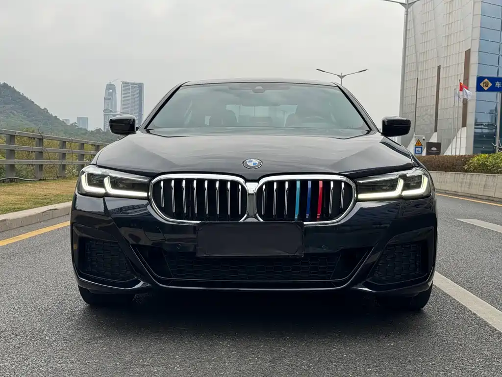 BMW 5 Series — фото 2