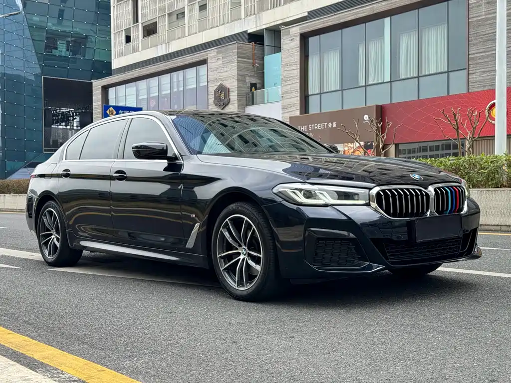 BMW 5 Series — фото 3