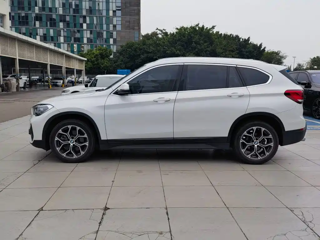 BMW X1 — фото 3