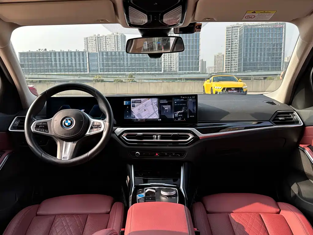 BMW i3 — фото 11