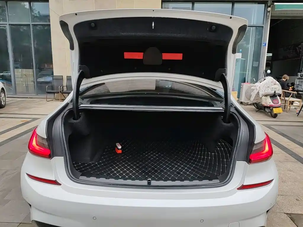 BMW 3 Series — фото 18