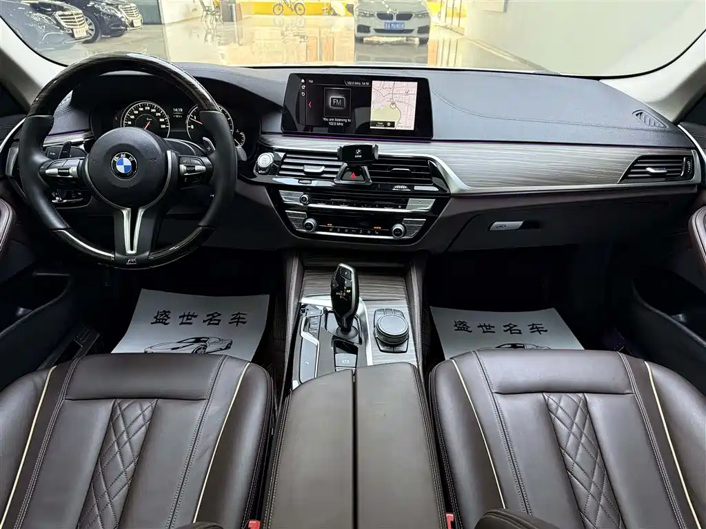 BMW 5 Series — фото 7