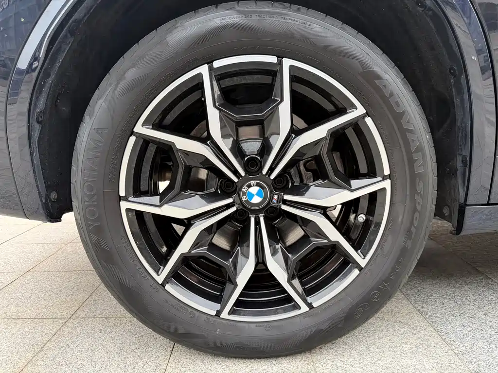 BMW X3 — фото 12