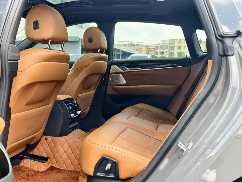 BMW 6 Series GT — фото 18
