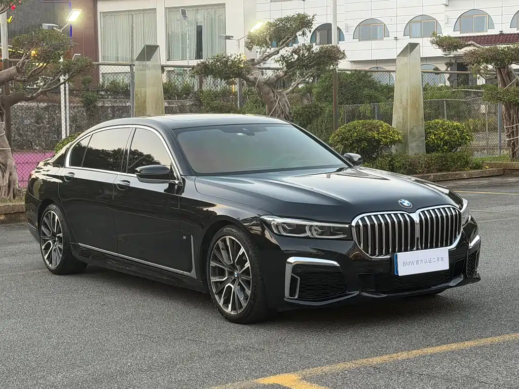 BMW 7 Series — фото 3