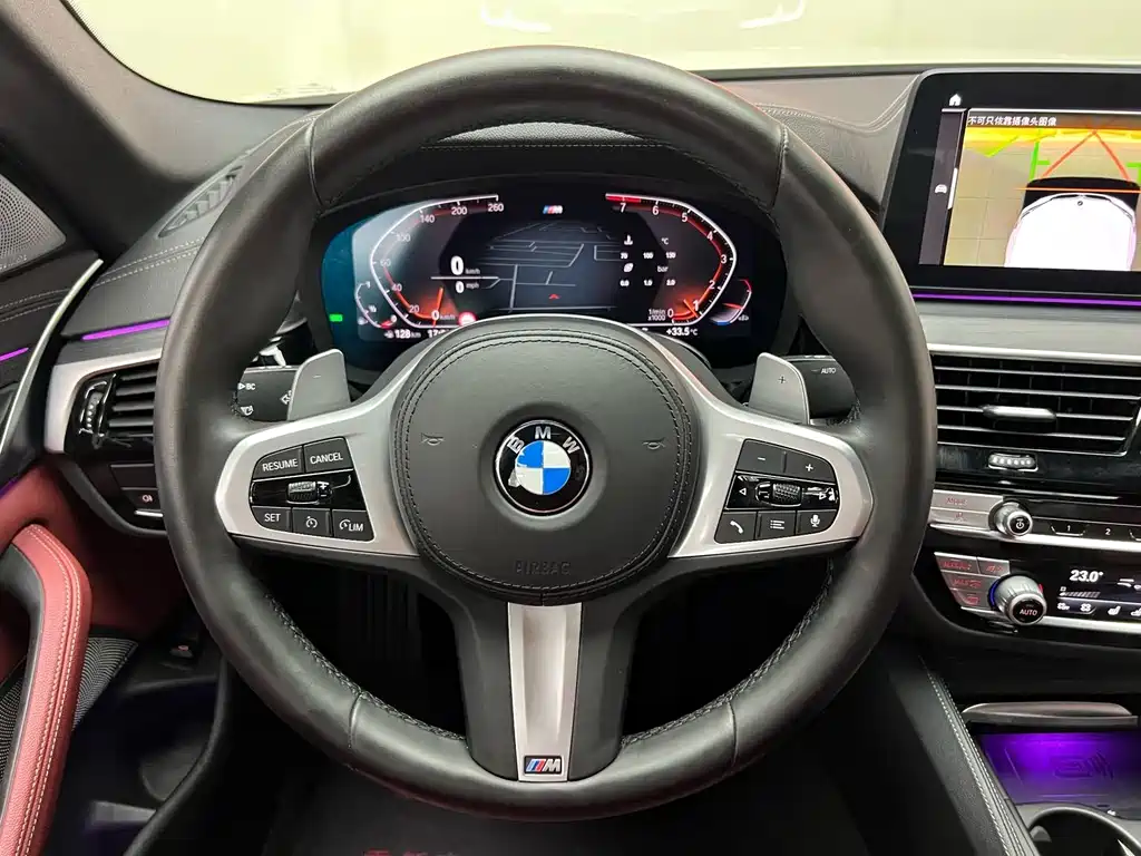 BMW 5 Series — фото 14