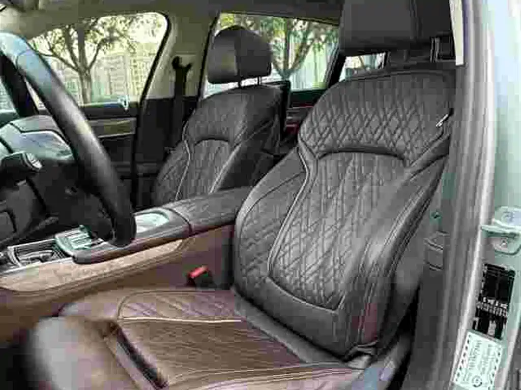 BMW 7 Series — фото 6
