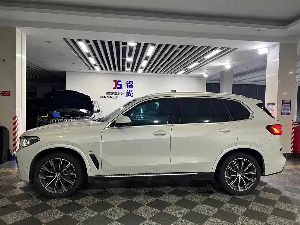 BMW X5 (Import) — фото 3