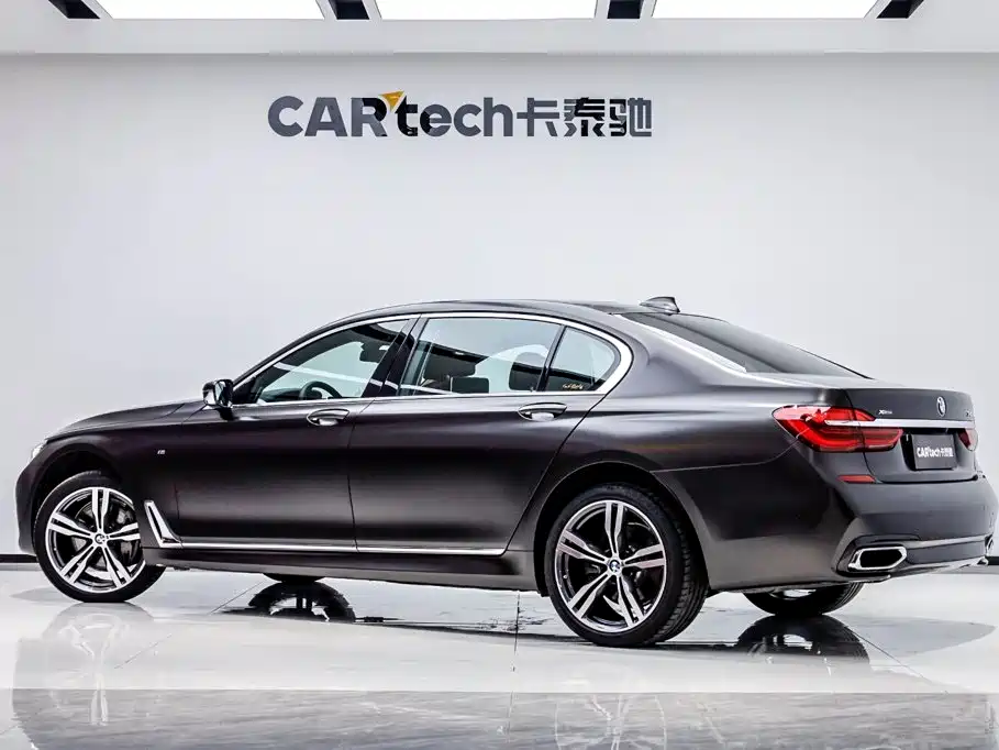 BMW 7 Series — фото 3