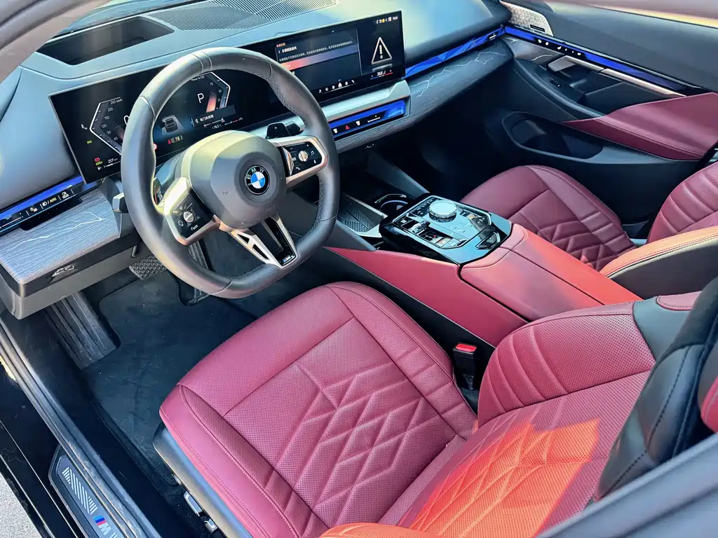 BMW 5 Series — фото 8