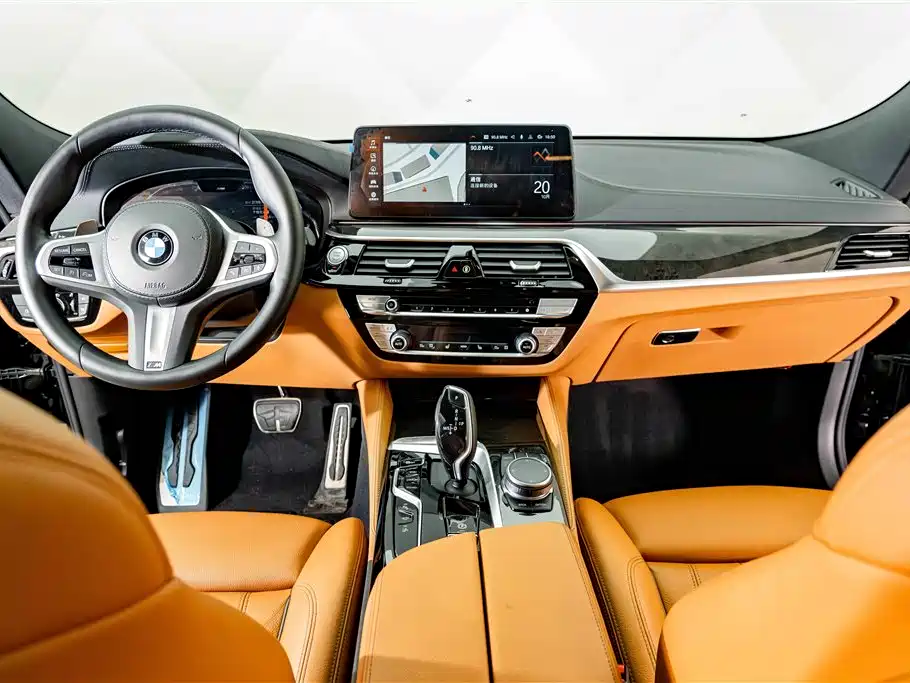 BMW 6 Series GT — фото 14