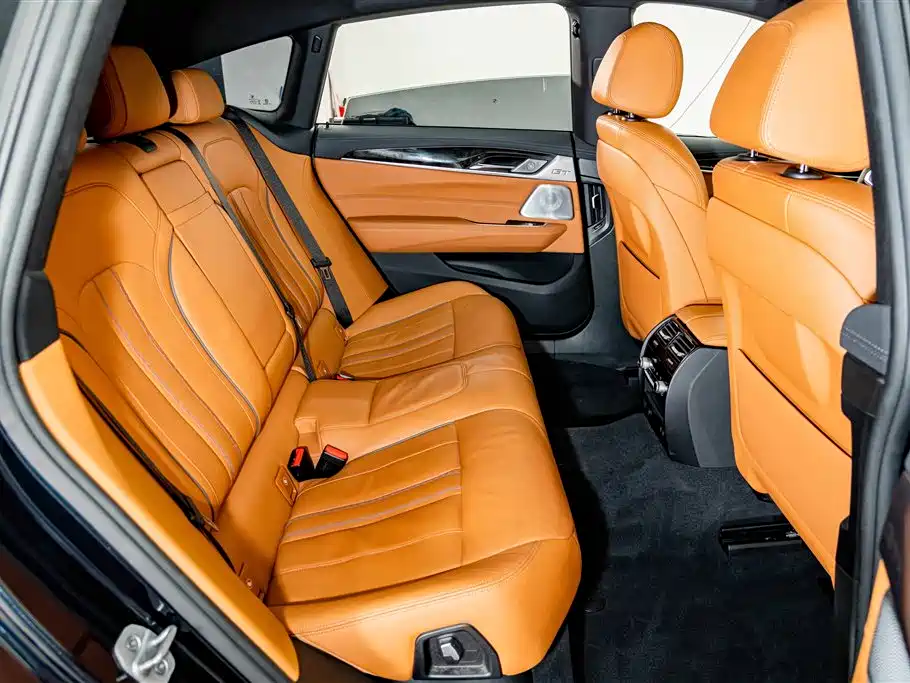 BMW 6 Series GT — фото 22