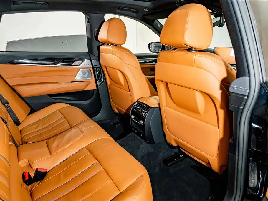 BMW 6 Series GT — фото 23