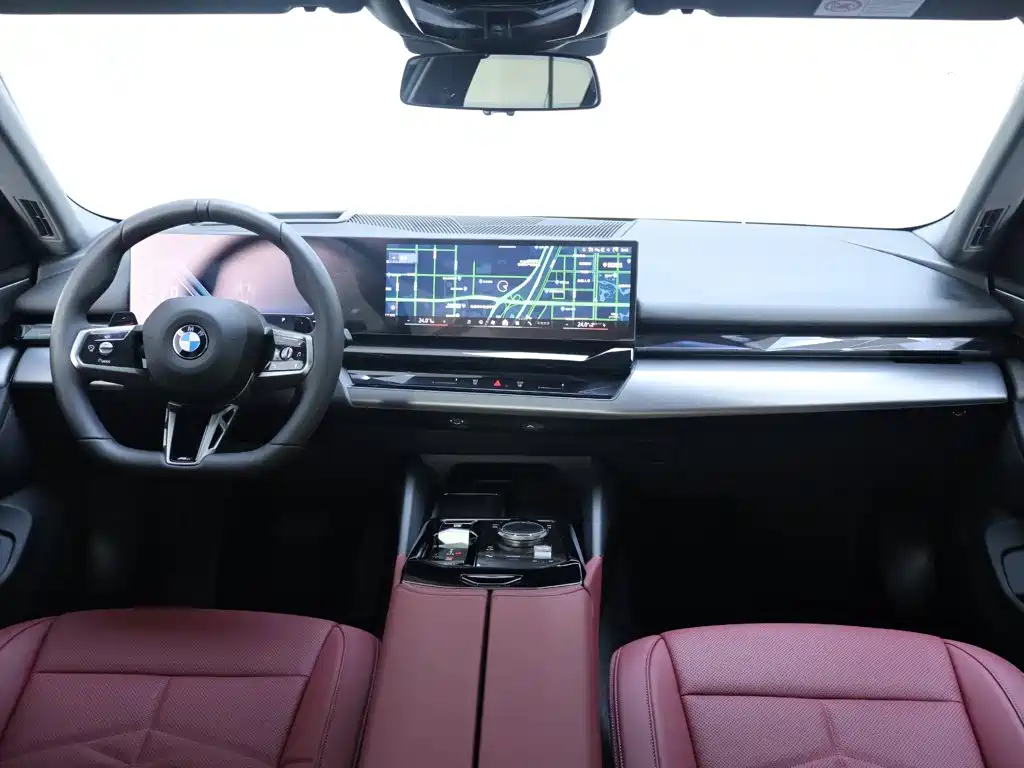 BMW 5 Series — фото 13