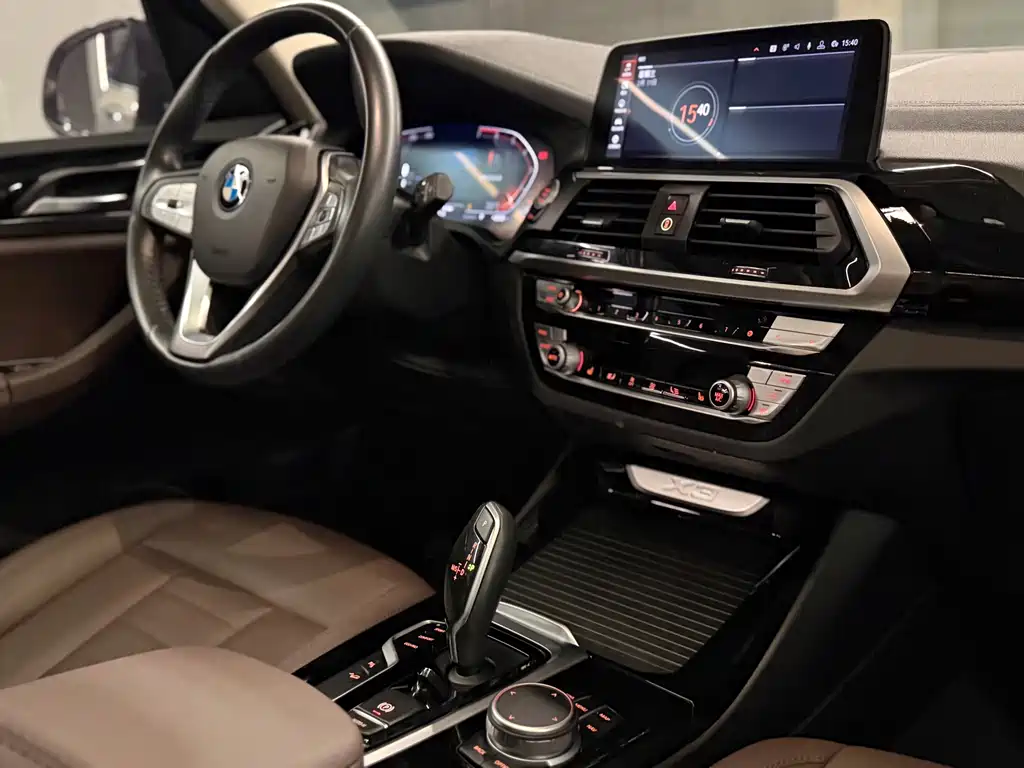 BMW X3 — фото 16